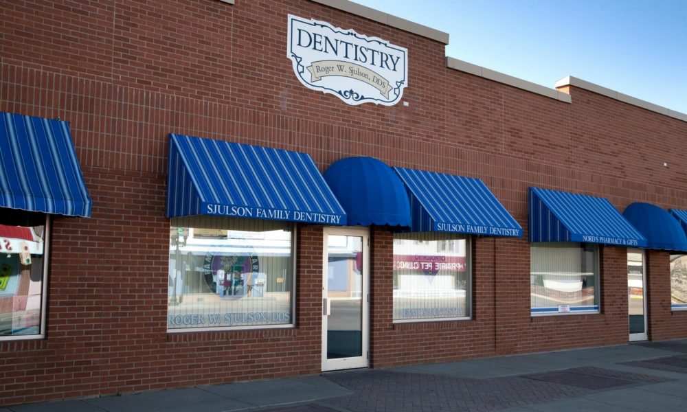 Sjulson Dentistry Office Exterior